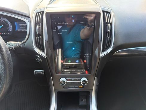 Used 2021 Ford Edge ST-Line FWD image 25