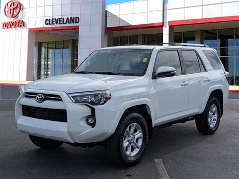 Used 2024 Toyota 4Runner SR5 Premium w/ Moonroof Package AWD/4WD image 4