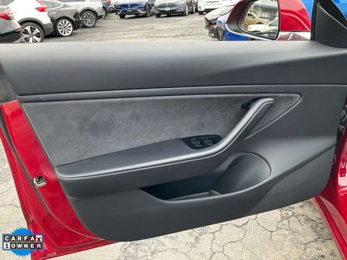 Used 2019 Tesla Model 3 Standard Range Plus image 22