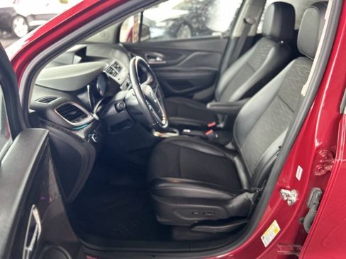 Used 2015 Buick Encore Convenience FWD image 40