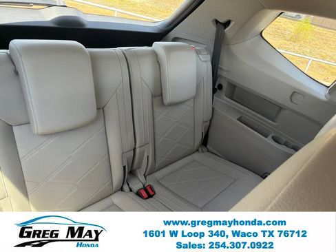 Used 2024 Volkswagen Atlas SE w/ Panoramic Sunroof Package FWD image 31