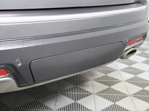 Certified 2018 Ford Explorer XLT w/ Equipment Group 202A image 28