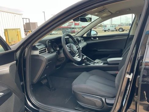 Used 2023 Kia K5 LXS FWD image 3