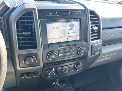 Used 2018 Ford F250 XL w/ Power Equipment Group image 29