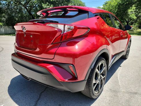 Used 2021 Toyota C-HR XLE FWD image 7