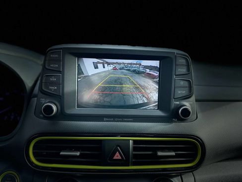 Used 2018 Hyundai Kona Limited image 9