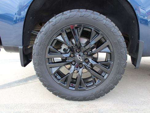 Used 2022 Chevrolet Silverado 1500 High Country w/ High Country Premium Package image 42