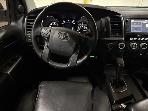Used 2020 Toyota Sequoia TRD Pro AWD/4WD image 11