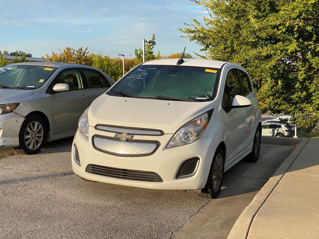 Used 2016 Chevrolet Spark LT FWD image 3