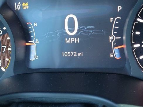 Used 2024 Jeep Compass Latitude w/ Convenience Group AWD/4WD image 23