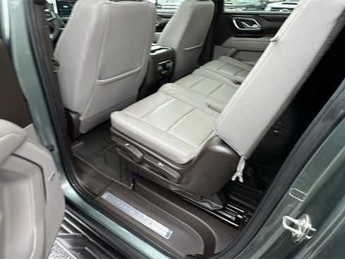Certified 2023 Chevrolet Suburban LT w/ Luxury Package image 23