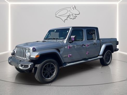 Used 2020 Jeep Gladiator Overland AWD/4WD image 3