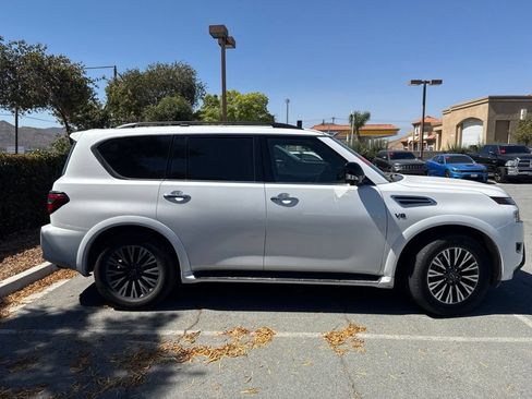 Used 2022 Nissan Armada SL w/ Midnight Edition Package RWD image 9