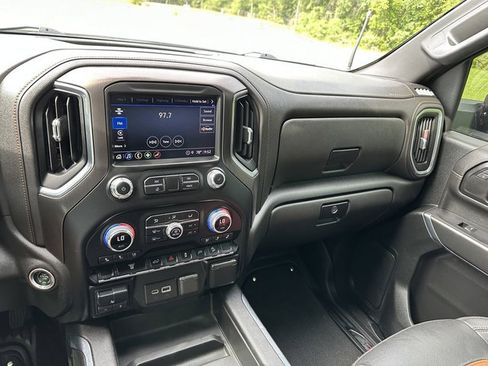 Used 2021 GMC Sierra 2500 AT4 AWD/4WD image 15