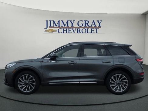 Used 2025 Lincoln Corsair Reserve w/ Equipment Group 202A image 2