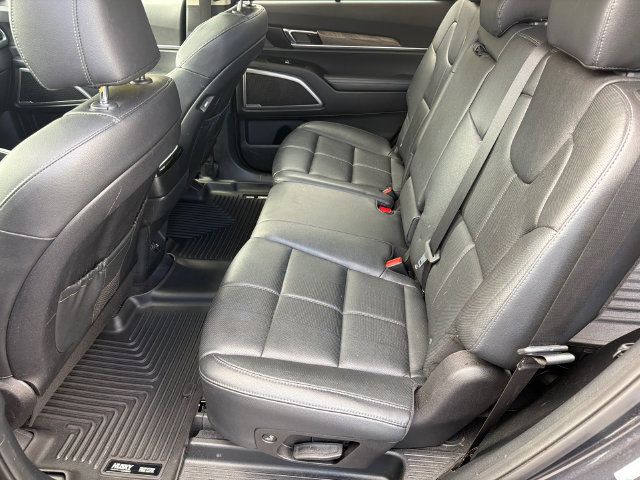 Used 2020 Kia Telluride EX w/ Towing Package FWD image 22