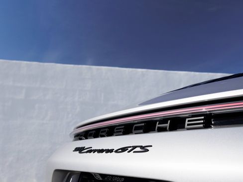 Certified 2024 Porsche 911 Carrera GTS image 12