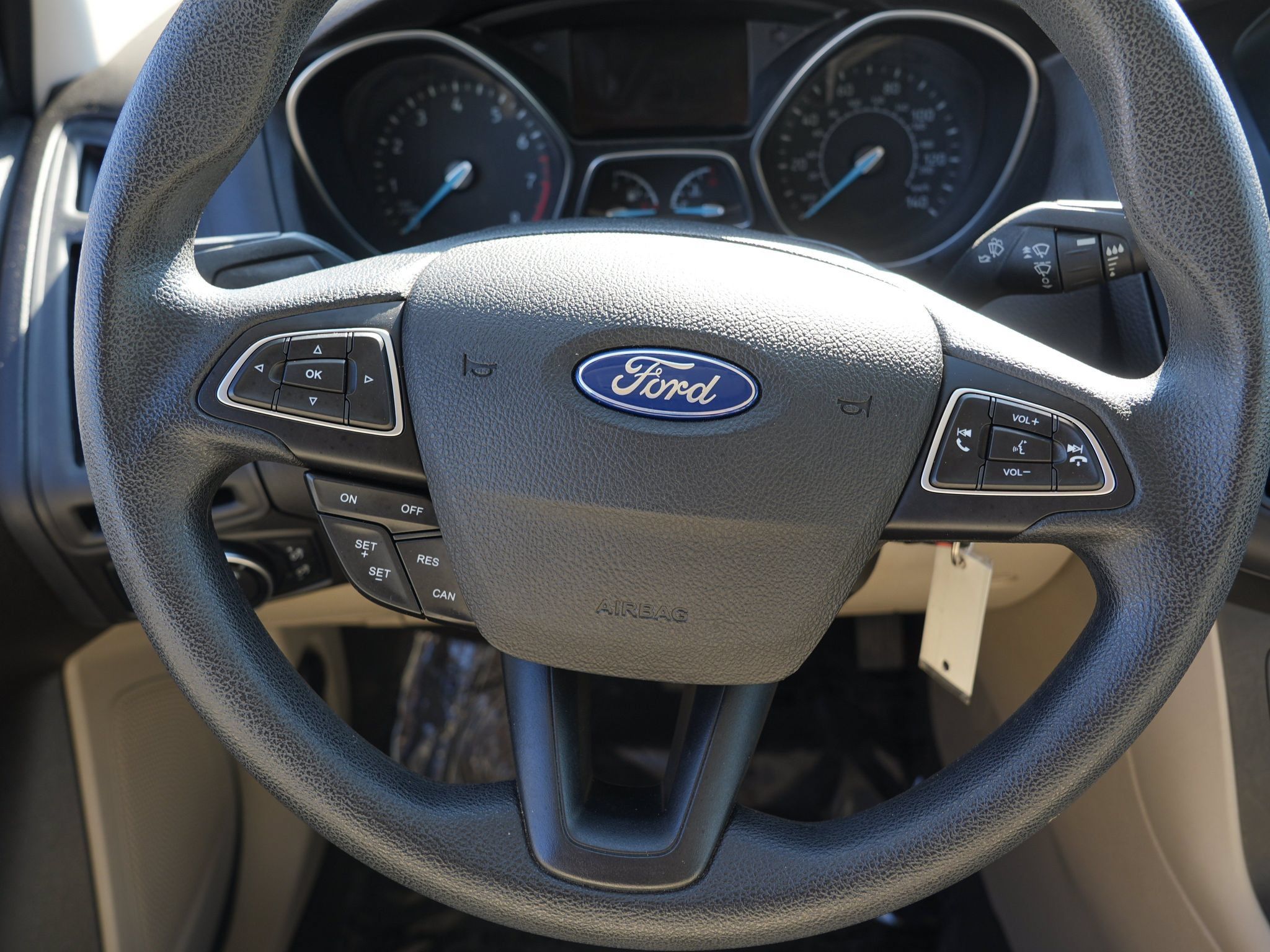 Used 2015 Ford Focus SE FWD image 23