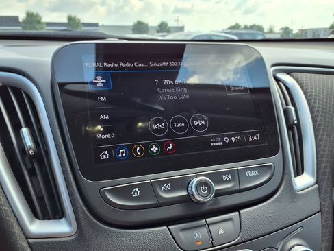 Used 2023 Chevrolet Malibu LT w/ LPO, Floor Liner Package FWD image 18