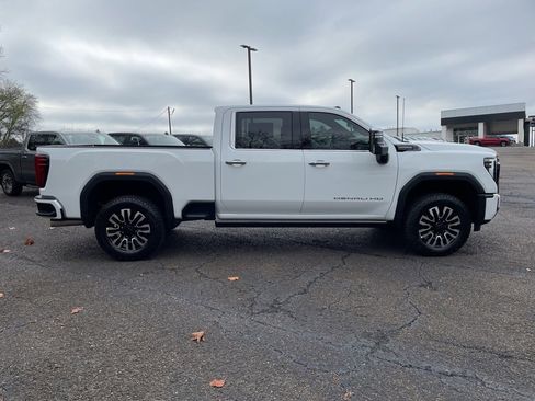 New 2026 GMC Sierra 2500 Denali Ultimate image 6