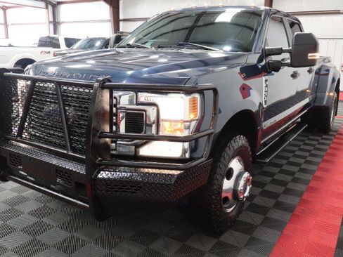 Used 2020 Ford F350 XL w/ STX Appearance Package AWD/4WD image 21