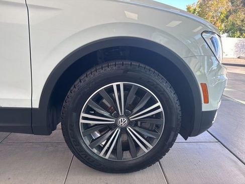 Used 2018 Volkswagen Tiguan SEL image 7