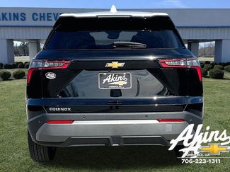 New 2026 Chevrolet Equinox LT w/ Convenience Package II FWD video 4