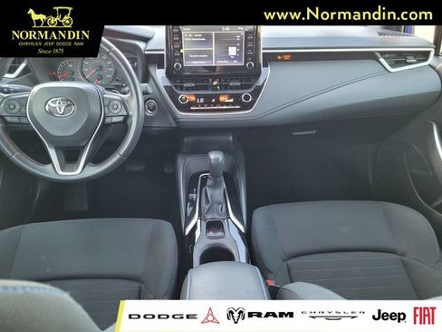 Used 2020 Toyota Corolla SE FWD image 6