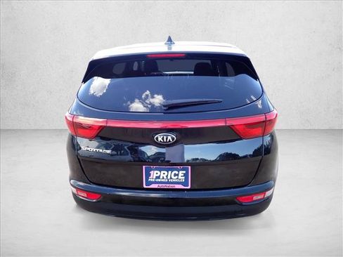 Used 2018 Kia Sportage LX AWD/4WD image 3