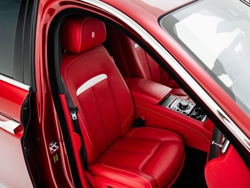 Used 2024 Rolls-Royce Ghost AWD/4WD image 30