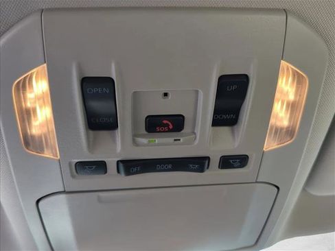 Used 2024 Toyota Highlander XLE image 23