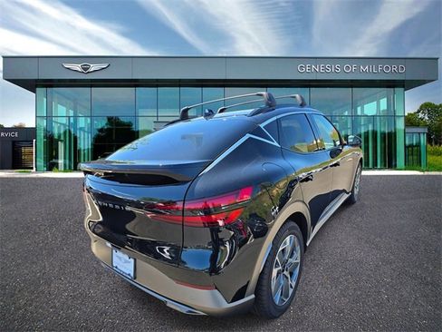 New 2025 Genesis GV60 Advanced image 3