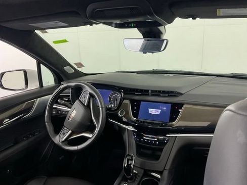 Certified 2025 Cadillac XT6 Premium Luxury w/ Platinum Package AWD/4WD image 27