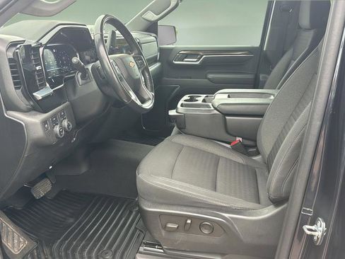 Used 2022 Chevrolet Silverado 1500 LT AWD/4WD image 10