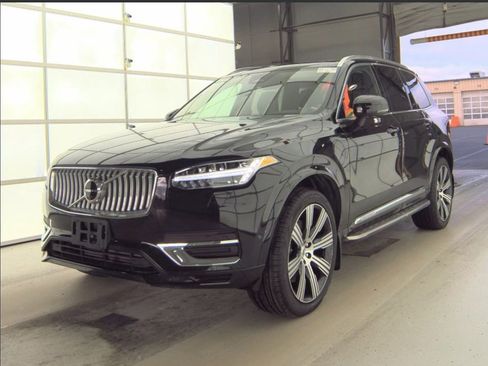 Used 2024 Volvo XC90 T8 Plus w/ Protection Package Premier image 1