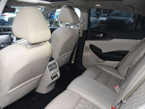Used 2023 Nissan Maxima Platinum w/ Sport Mat Group image 18