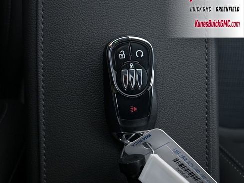 New 2026 Buick Envista Sport Touring w/ Convenience I Package FWD image 39