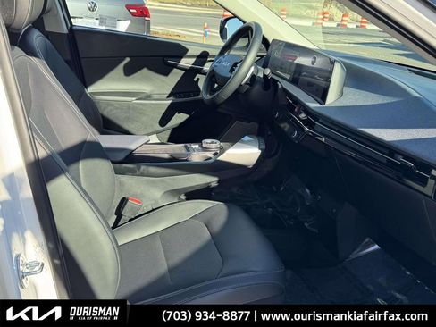 Used 2023 Kia EV6 Wind image 29