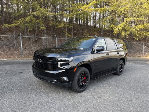 Used 2024 Chevrolet Tahoe RST w/ RST Performance Edition image 3