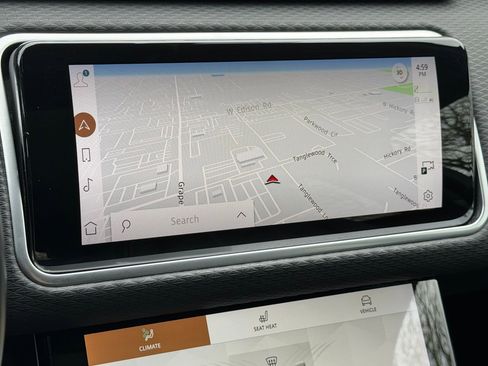 Used 2022 Land Rover Range Rover Velar R-Dynamic S image 28