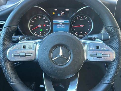 Used 2022 Mercedes-Benz GLC 300 4MATIC image 23