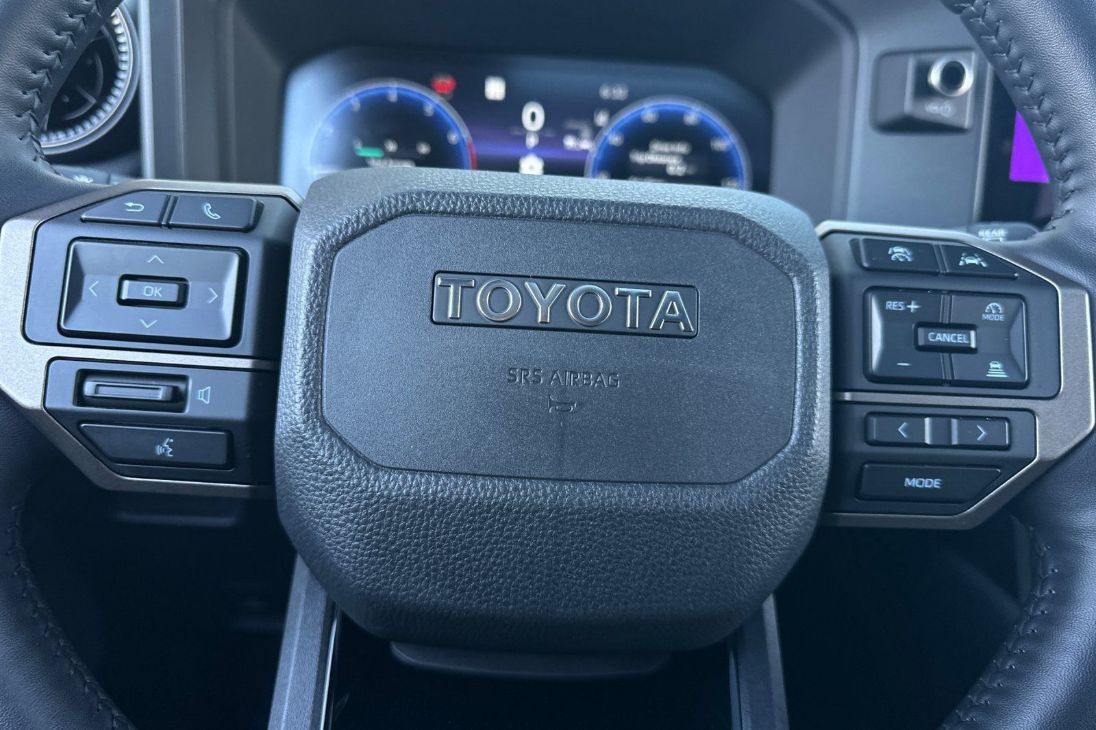 Certified 2025 Toyota Land Cruiser w/ Premium Package AWD/4WD image 21