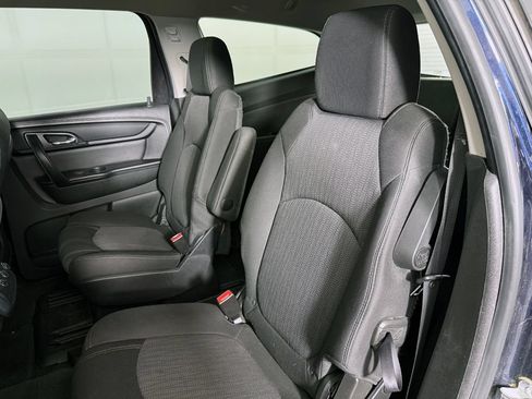 Used 2016 Chevrolet Traverse LT w/ Style and Technology Package FWD image 26