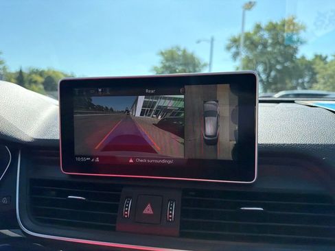 Used 2018 Audi Q5 Prestige w/ Prestige Package AWD/4WD image 19