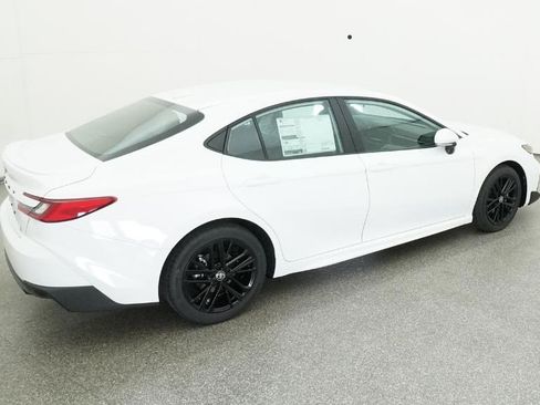 New 2026 Toyota Camry SE image 44