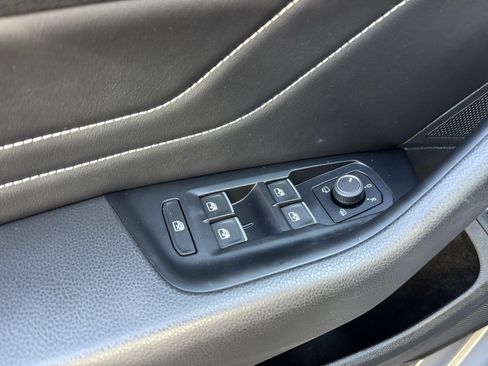 Used 2023 Volkswagen Arteon SEL Premium w/ Arteon MDO Package (Z43) image 17