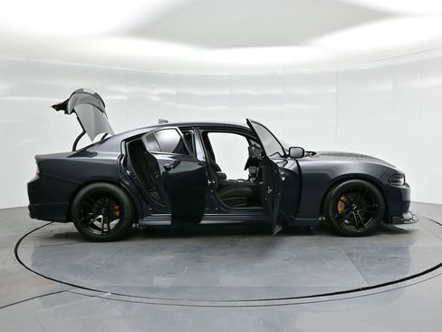 Used 2019 Dodge Charger R/T image 5