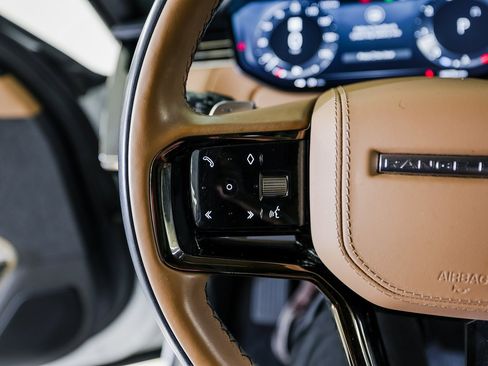 Used 2023 Land Rover Range Rover Sport SE Dynamic image 17