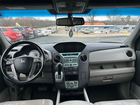 Used 2010 Honda Pilot Touring image 27