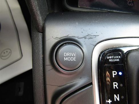 Used 2021 Hyundai Kona Limited image 23